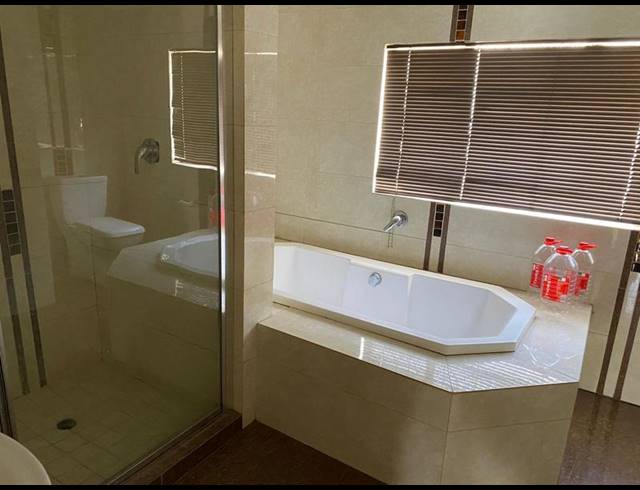 3 BEDROOM PROPERTY TO RENT IN SOPHIATOWN